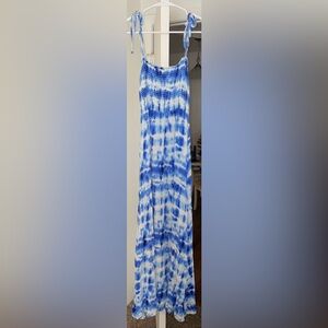 Long tie dye dress worn once with small hole in back.